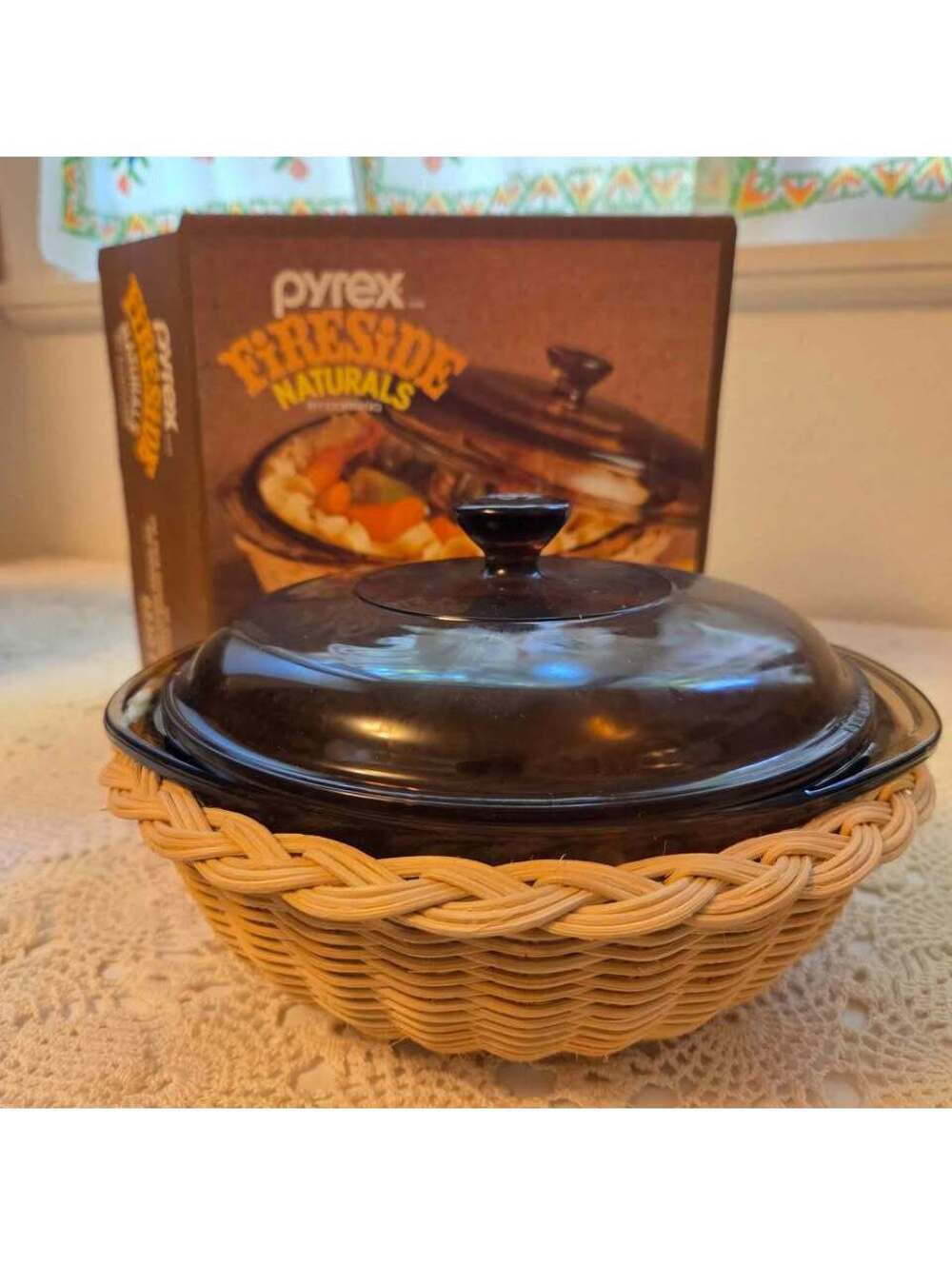 Vintage Pyrex Fireside Naturals Casserole Dish w/ Lid and Basket *NEW*